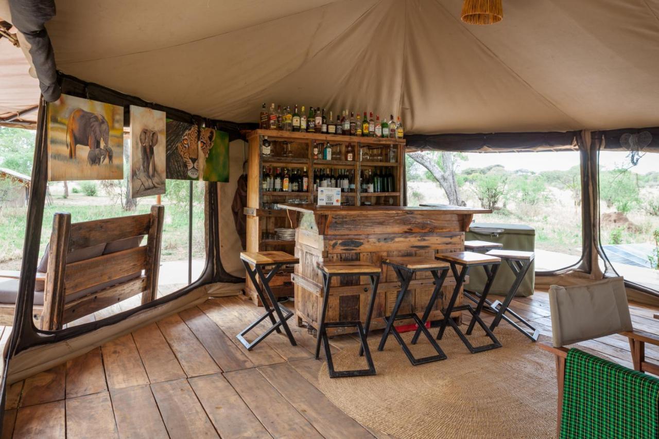 Baobab Tented Camp Kwa Kuchinia المظهر الخارجي الصورة